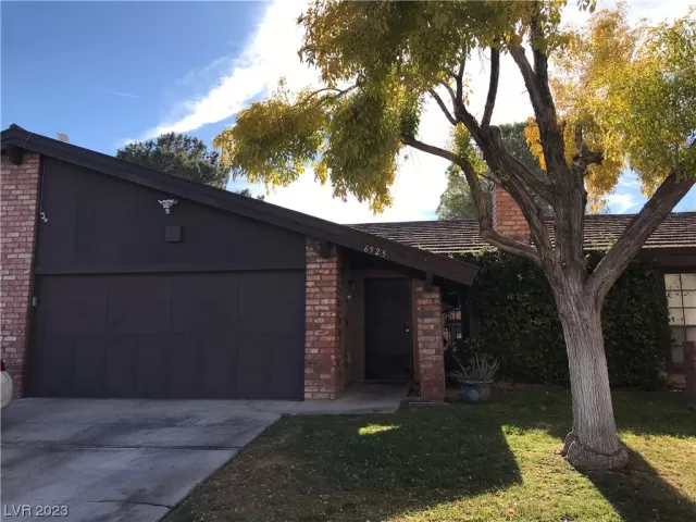 MLS: 2543440 Condo For Sale