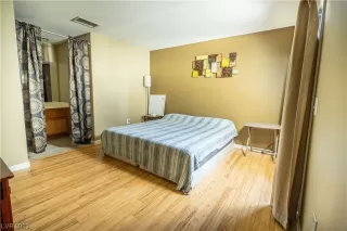 Photo #5: 2543478 Listing