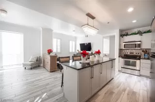 Photo #1: 2543481 Listing