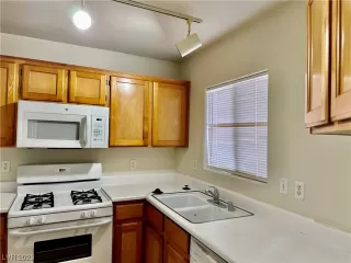 Photo #6: 2543491 Listing 