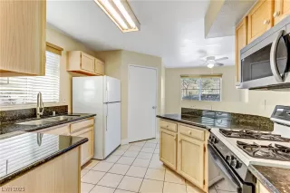 Photo #4: 2543531 Listing 