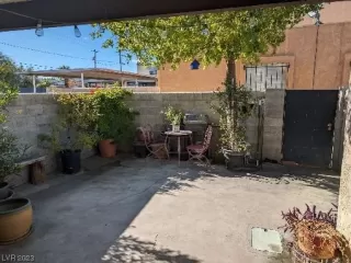 Photo #1: 2543536 Listing