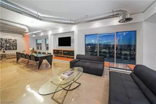 Photo #2: 2543547 Listing