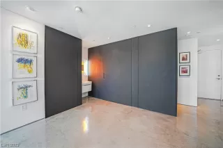 Photo #6: 2543547 Listing