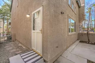 Photo #6: 2543577 Listing