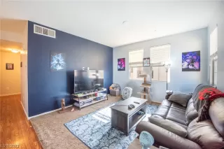 Photo #2: 2543592 Listing