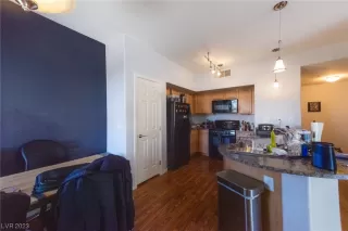 Photo #3: 2543592 Listing