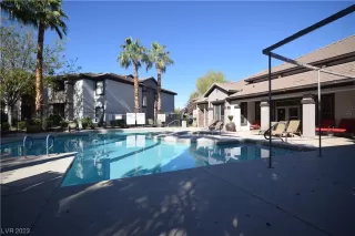 Photo #2: 2543600 Listing 