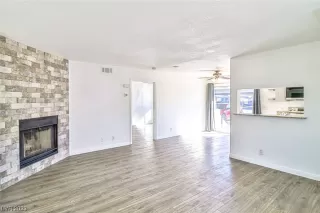 Photo #5: 2543602 Listing