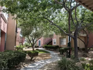 Photo #1: 2543638 Listing 