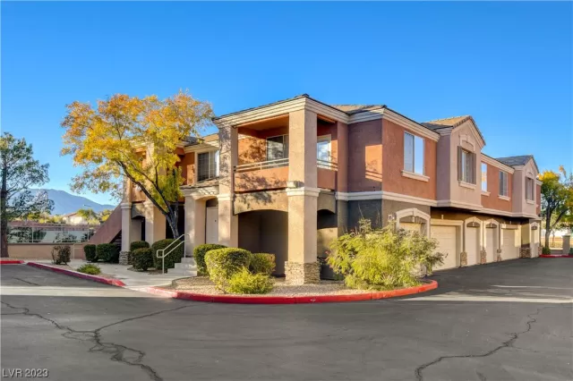 MLS: 2543641 Condo For Sale