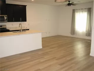 Photo #4: 2543643 Listing 