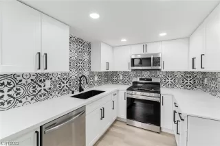 Photo #2: 2543650 Listing 