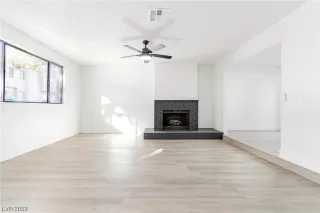 Photo #4: 2543650 Listing 