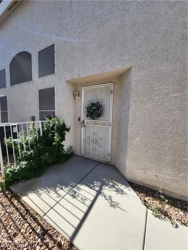 MLS: 2543675 Condo For Sale