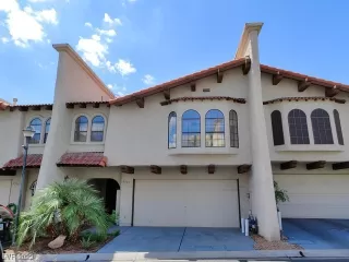 Photo #3: 2543683 Listing