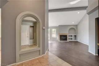 Photo #1: 2543711 Listing