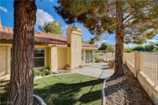 Photo #6: 2543711 Listing