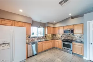 Photo #3: 2543721 Listing 