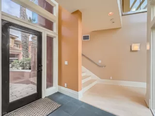 Photo #4: 2543722 Listing