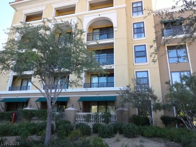 MLS: 2543739 Condo For Sale