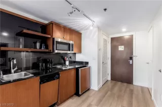 Photo #2: 2543739 Listing 