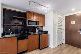 Photo #5: 2543739 Listing 