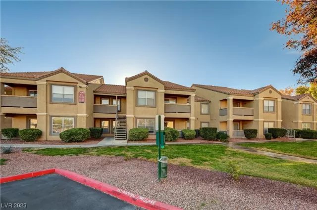 MLS: 2543753 Condo For Sale