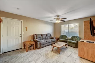 Photo #2: 2543753 Listing