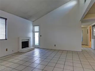 Photo #1: 2543806 Listing