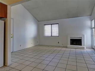 Photo #2: 2543806 Listing