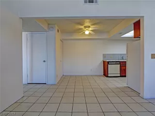 Photo #3: 2543806 Listing