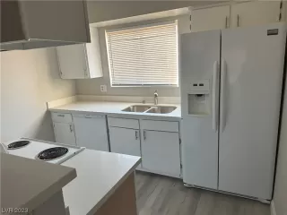 Photo #3: 2543812 Listing 