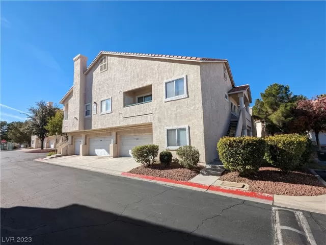 MLS: 2543836 Condo For Sale