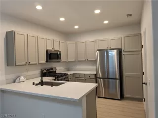 Photo #6: 2543836 Listing 