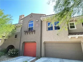 Photo #1: 2543837 Listing