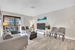 Photo #1: 2543842 Listing 