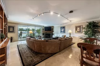 Photo #3: 2543845 Listing