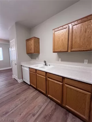 Photo #4: 2543865 Listing 
