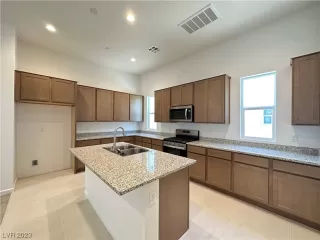 Photo #2: 2543872 Listing 