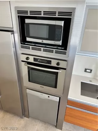 Photo #1: 2543906 Listing 