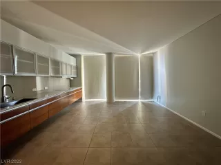 Photo #4: 2543906 Listing 