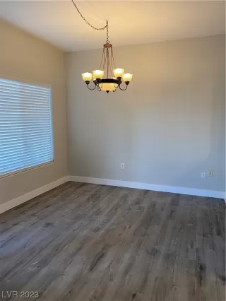 Photo #3: 2543921 Listing