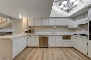 Photo #2: 2543923 Listing