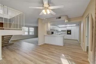 Photo #6: 2543923 Listing