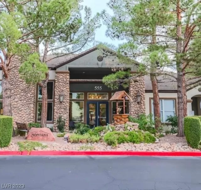 MLS: 2543926 Condo For Sale