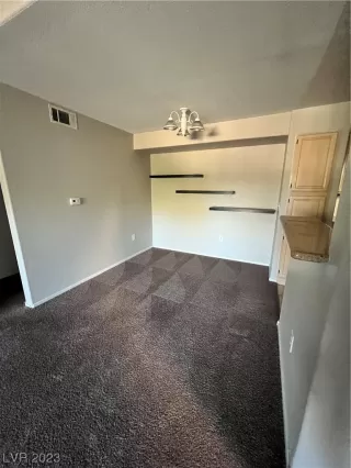 Photo #5: 2543926 Listing 