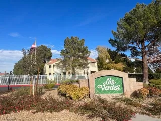 Photo #1: 2543932 Listing 