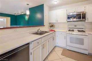 Photo #6: 2543958 Listing 
