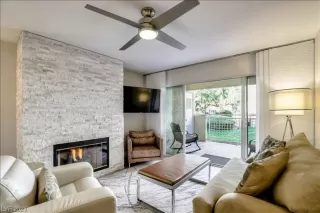 Photo #2: 2543959 Listing